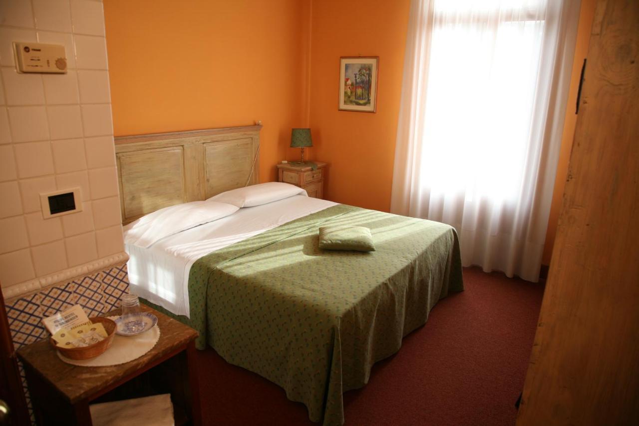 Hotel Vecia Brenta ミーラ 部屋 写真